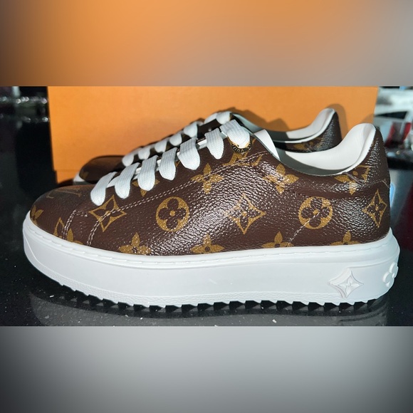 Louis Vuitton Brown Monogram "Time Out" Sneakers -Brand new in Box -size 35 - Picture 5 of 8